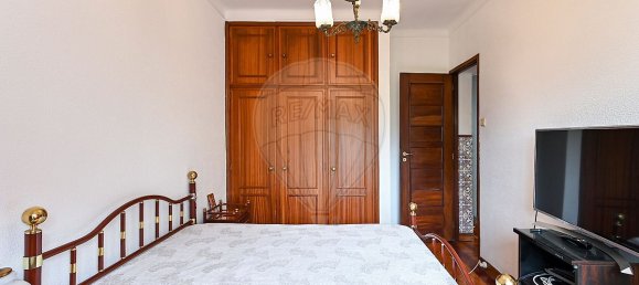 4 bedrooms House in Porto, Portugal No. 23792 4