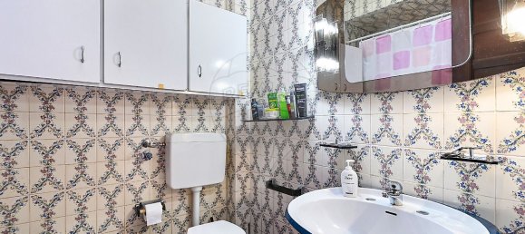 4 bedrooms House in Porto, Portugal No. 23792 6