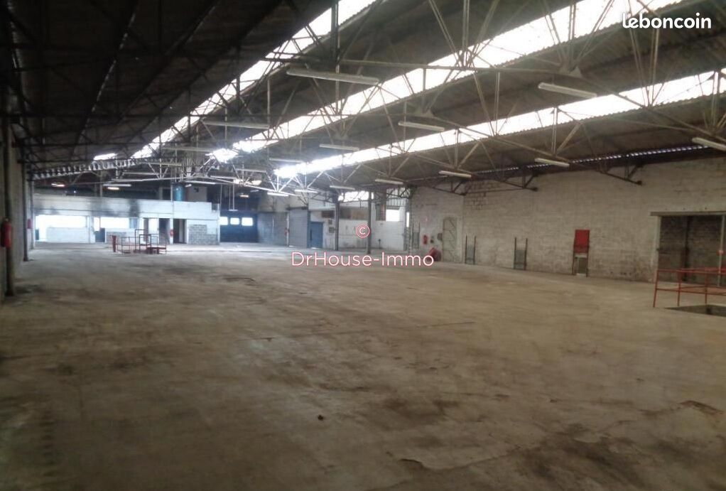Escritório em Lillers, France 4500 m² N.º 52567