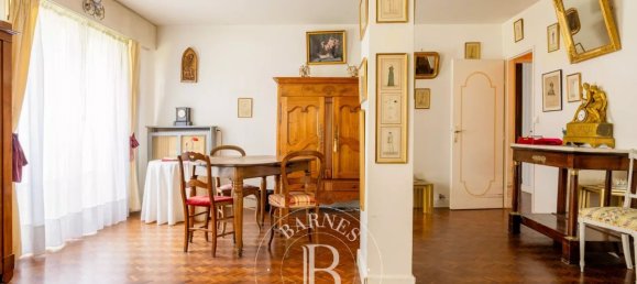 4-salle Appartement à Versailles, France No. 129395 3