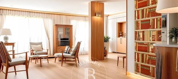 4-salle Appartement à Versailles, France No. 129395 2