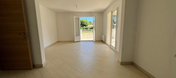 2 bedrooms Apartment in Santa-Lucia-di-Moriani, France No. 59878 4