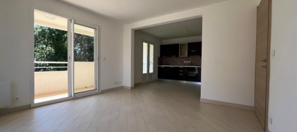 2 bedrooms Apartment in Santa-Lucia-di-Moriani, France No. 59878 3