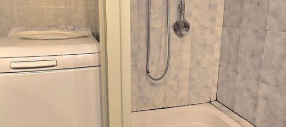 Apartamento de 1 dormitorio en Montreuil, France No. 144011 8