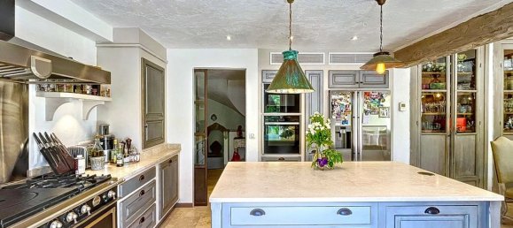 6 bedrooms Villa in Valbonne, France No. 193162 2