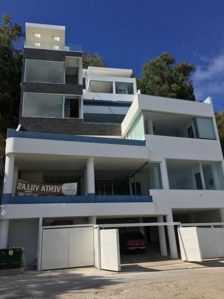 4 bedrooms Apartment in Guerrero, Mexico No. 171224