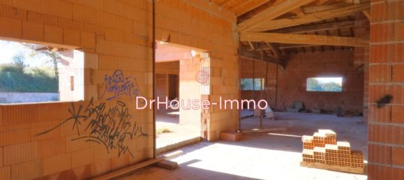 Casa de 3 dormitorios en Brouilla, France No. 289319 15