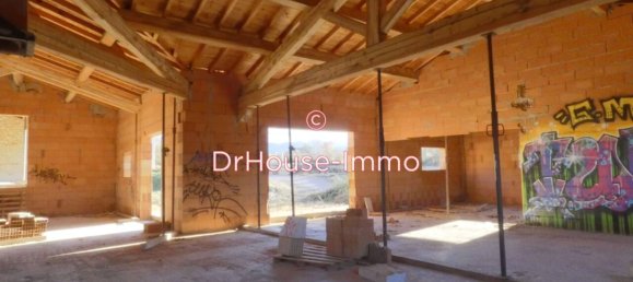 Casa de 3 dormitorios en Brouilla, France No. 289319 13