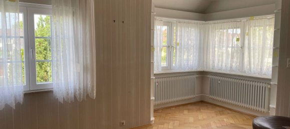 9 rooms Townhouse in Schwarzwald-Baar-Kreis, Germany No. 358564 3