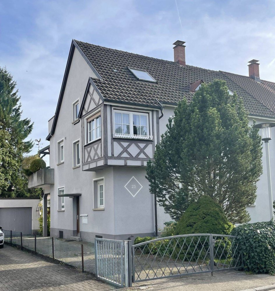 9 rooms Townhouse in Schwarzwald-Baar-Kreis, Germany No. 358564