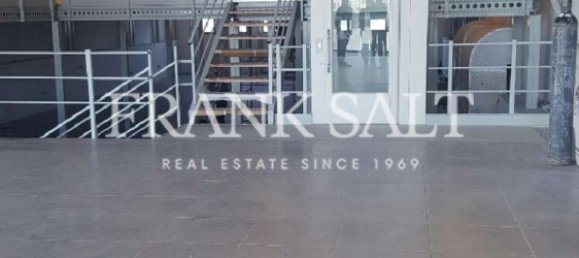 Bureau à Qormi, Malta 1200m² No. 11925 2