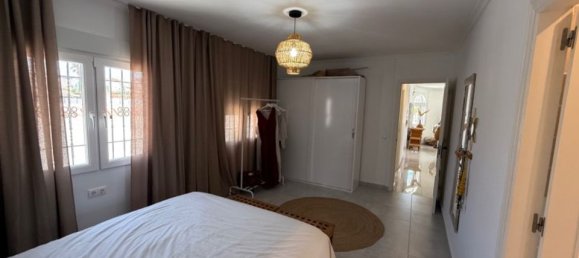 Villa de 3 dormitorios en Elda, Spain No. 183533 8