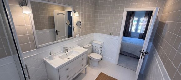 Villa de 3 dormitorios en Elda, Spain No. 183533 10