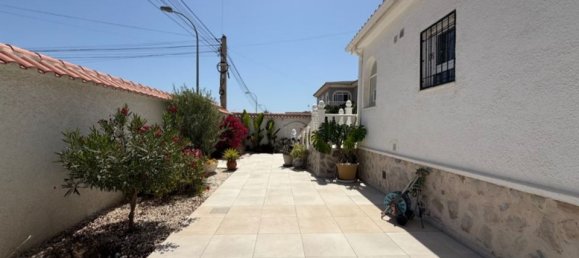 Villa de 3 dormitorios en Elda, Spain No. 183533 27