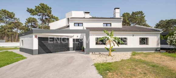 4 غرف نوم فيلا في Corroios, Portugal رقم 246017 9