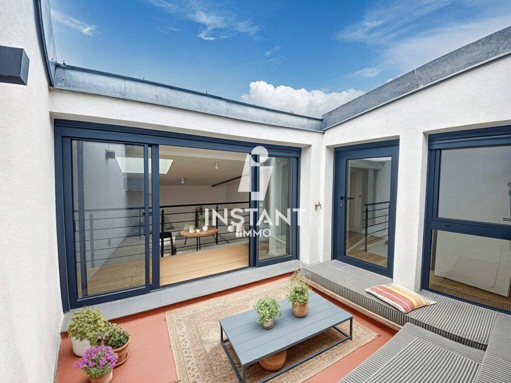 3 bedrooms Duplex in Charenton-le-Pont, France No. 135341