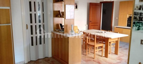 4 Schlafzimmer Wohnung in Sezze, Italy, Nr. 47772 3
