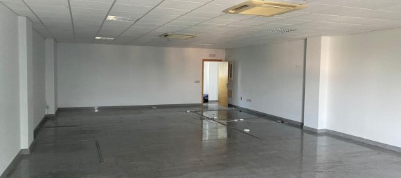 Oficina en Andalucía, Spain 131 m² No. 152103 3