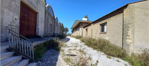 800m² Warehouse in Syracuse, Italy No. 250562 19