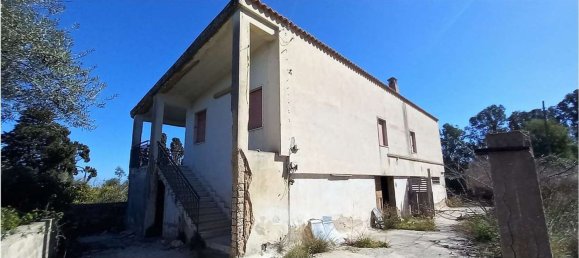 800m² Warehouse in Syracuse, Italy No. 250562 26