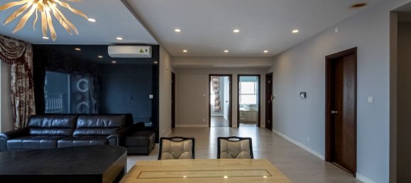 3 bedrooms Apartment in District 7, Vietnam No. 17562 7