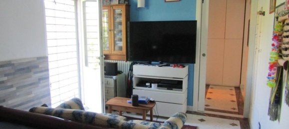 4 bedrooms Villa in Carrara, Italy No. 178390 4