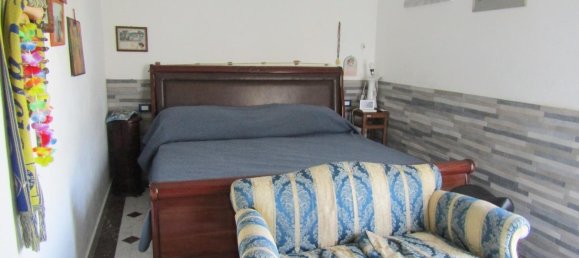 4 bedrooms Villa in Carrara, Italy No. 178390 5