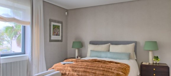 6 bedrooms Villa in Lisbon, Portugal No. 10707 2