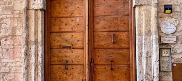 6 rooms Penthouse in Assisi, Italy No. 143082 5