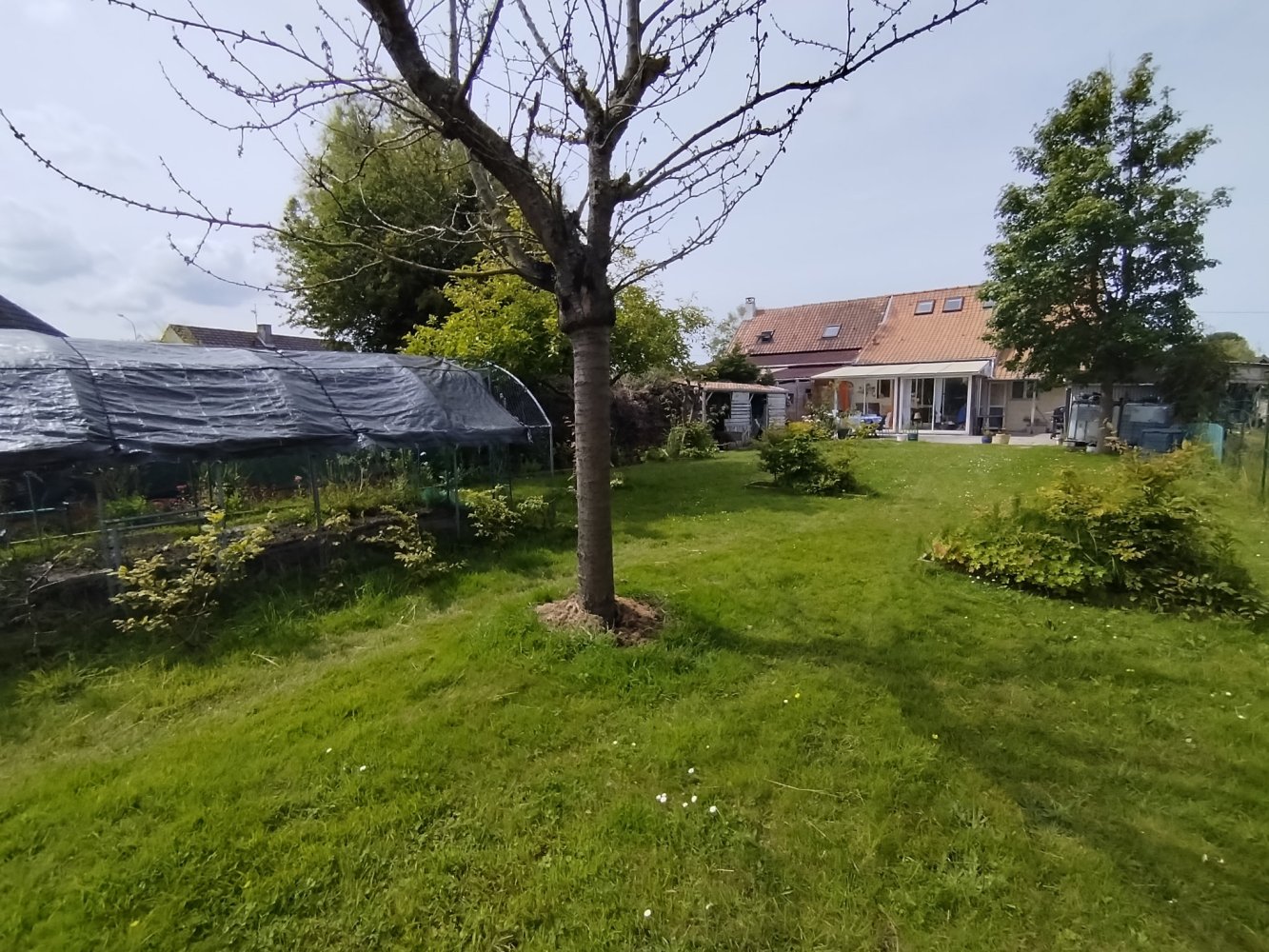 3 bedrooms House in Groffliers, France No. 268833