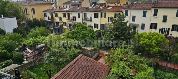 2 bedrooms Apartment in Florence, Italy No. 328811 3