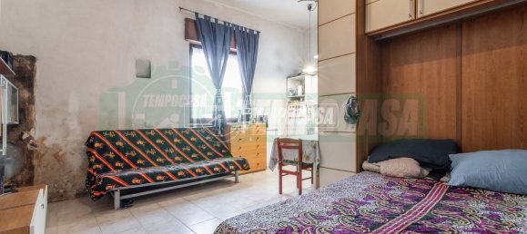 Studio in Gerenzano, Italy No. 328714 10