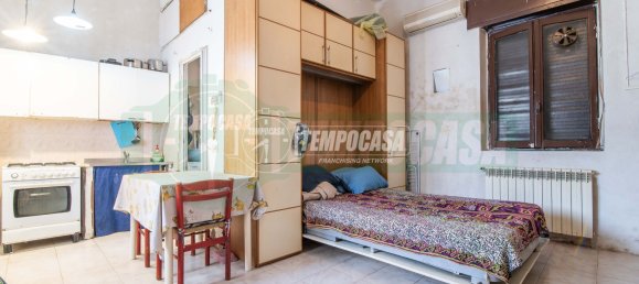 Studio in Gerenzano, Italy No. 328714 8