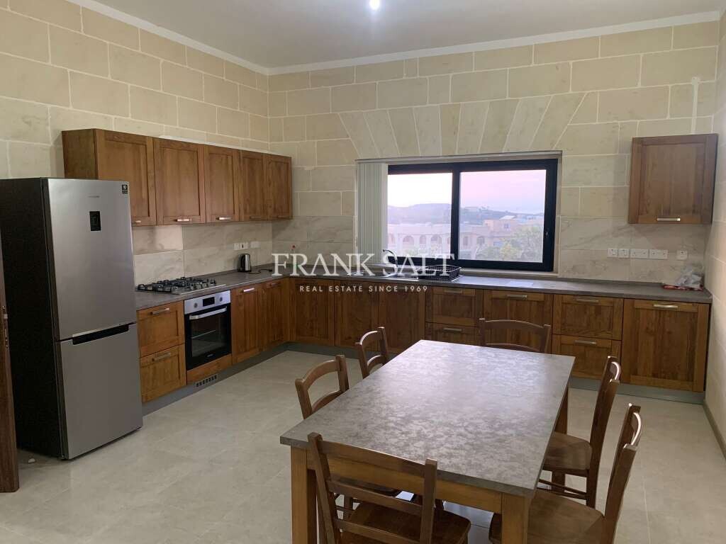 Квартира с 3 спальнями в Надур, Мальта № 6170