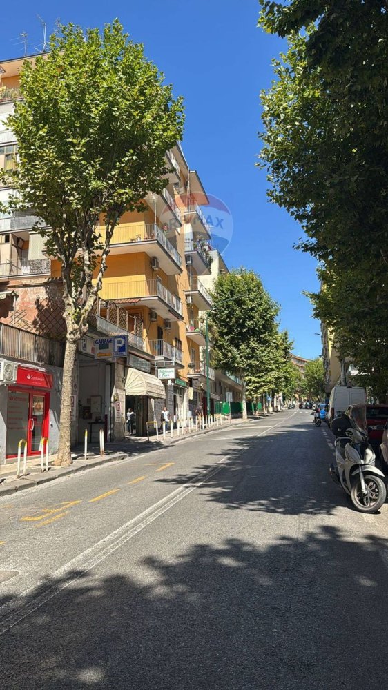 Propiedad comercial en Naples, Italy 29 m² No. 282375