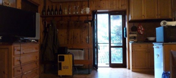 4-salle Appartement à Varzo, Italy No. 74896 12