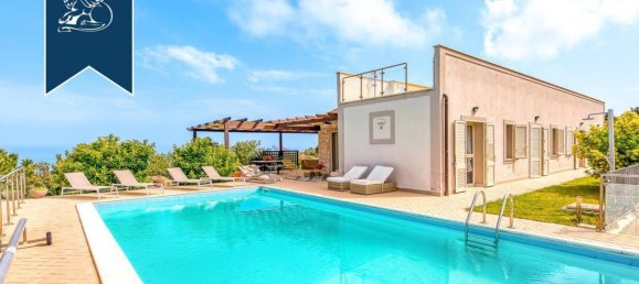 5 bedrooms Villa in Cefalù, Italy No. 277198 13