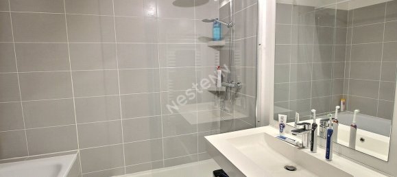 2 Schlafzimmer Wohnung in Montreuil, France, Nr. 182933 5