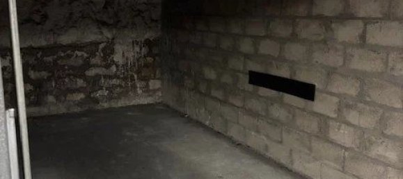 11m² Garage in Paris, France No. 329842 3