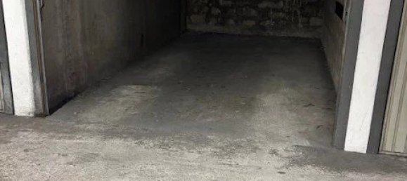 11m² Garage in Paris, France No. 329842 2