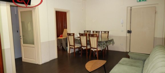 6 rooms Apartment in Montevarchi, Italy No. 237706 2