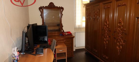 6 rooms Apartment in Montevarchi, Italy No. 237706 14