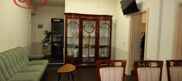 6 rooms Apartment in Montevarchi, Italy No. 237706 4