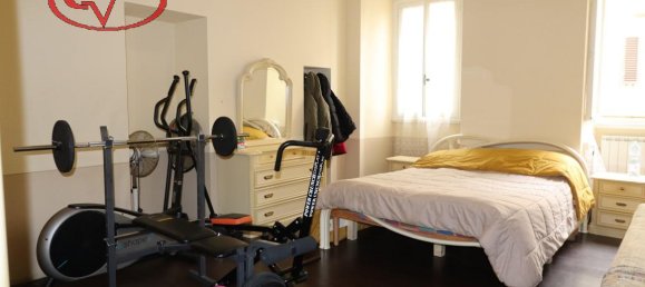 6 rooms Apartment in Montevarchi, Italy No. 237706 8