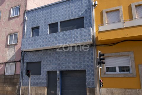 6 chambres Maison à Porto, Portugal No. 268390