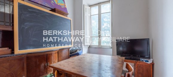 5 rooms Apartment in Rome, Italy No. 84937 8