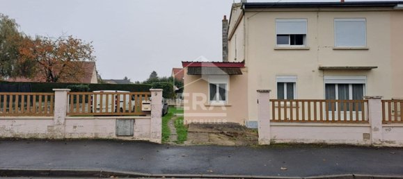 4 bedrooms House in Tergnier, France No. 53575 3
