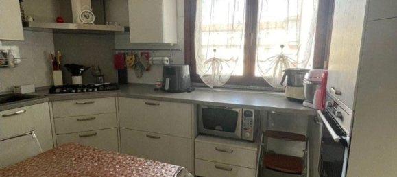 5 bedrooms Apartment in Carpaneto Piacentino, Italy No. 357350 9