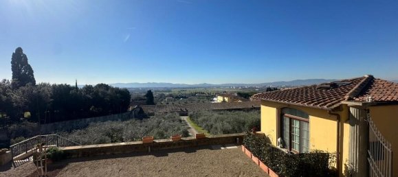 2 bedrooms Villa in Florence, Italy No. 142166 3