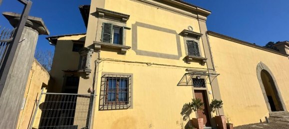 2 bedrooms Villa in Florence, Italy No. 142166 4